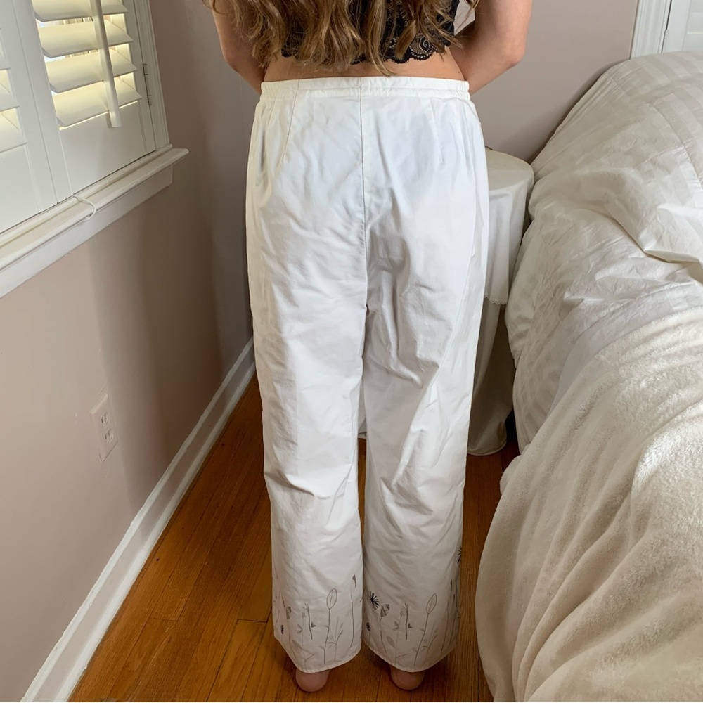 Spring Gray, Black & White Floral Wide Leg Cropped Pants - Picture 4 of 4